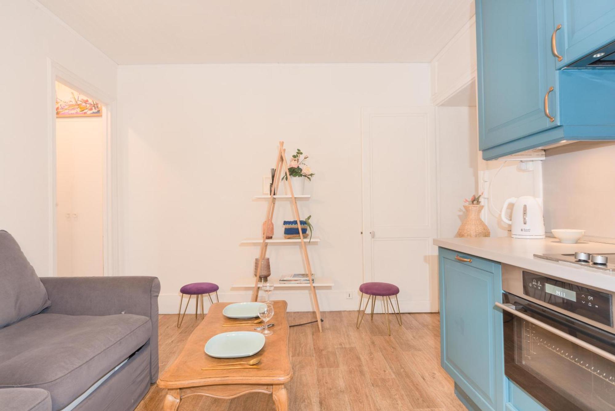 Beautiful Equipped In Apartment Paris